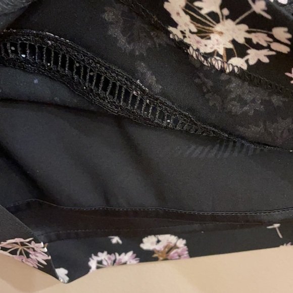NWOT White house Black market straight black with floral and polkadots stations - Picture 4 of 10